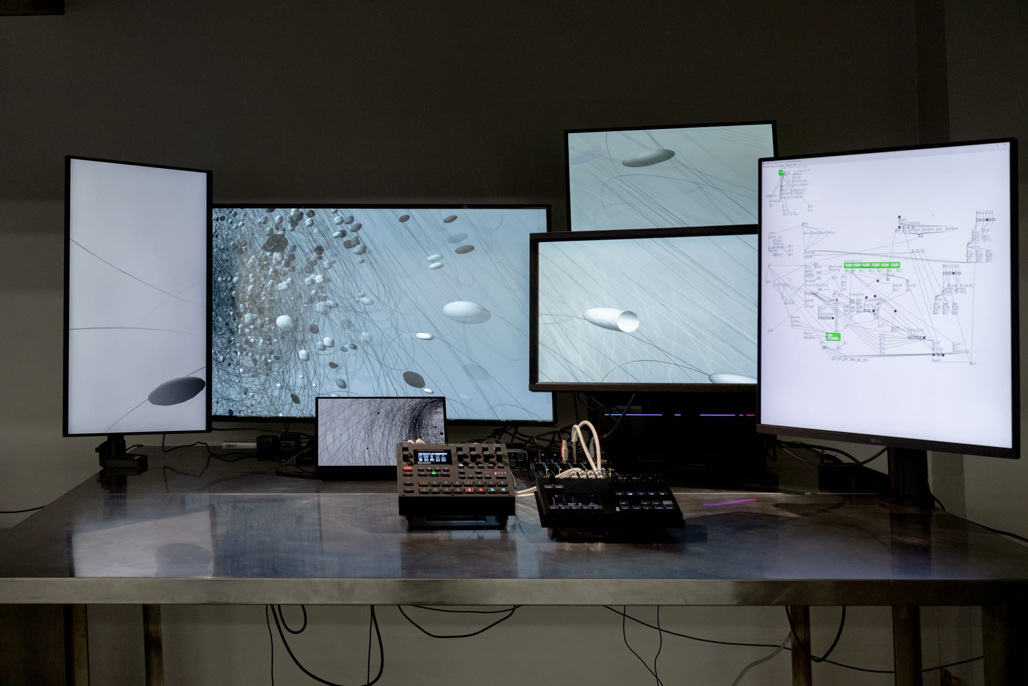 GADID ANONIEM POPUP STORE - CONTRAST ARCHIVE